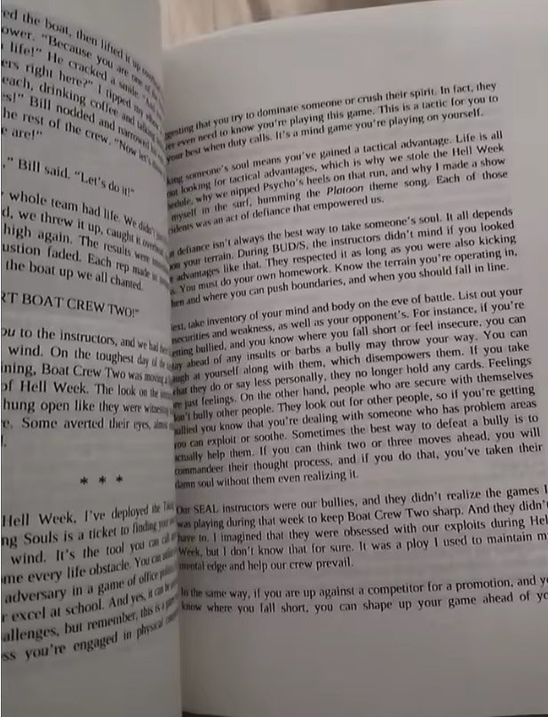 English Version Invincible To Knives And Guns Cant Hurt Me Motivate Readers To Break Through Their Own Limitations