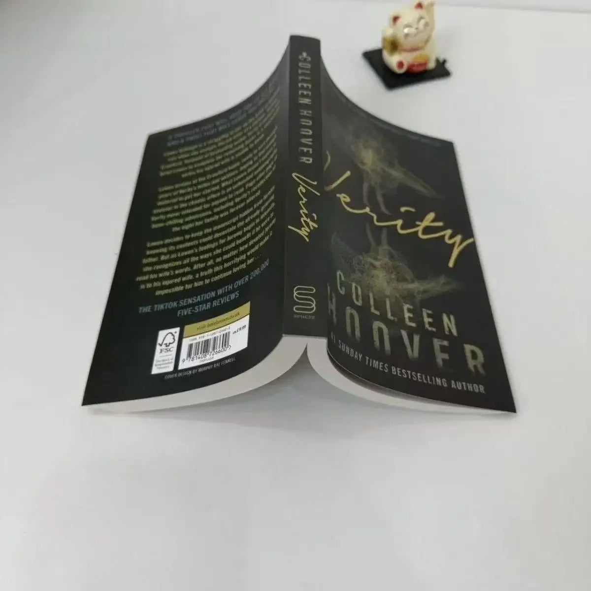 Verity By Colleen Hoover Paperback Book in English